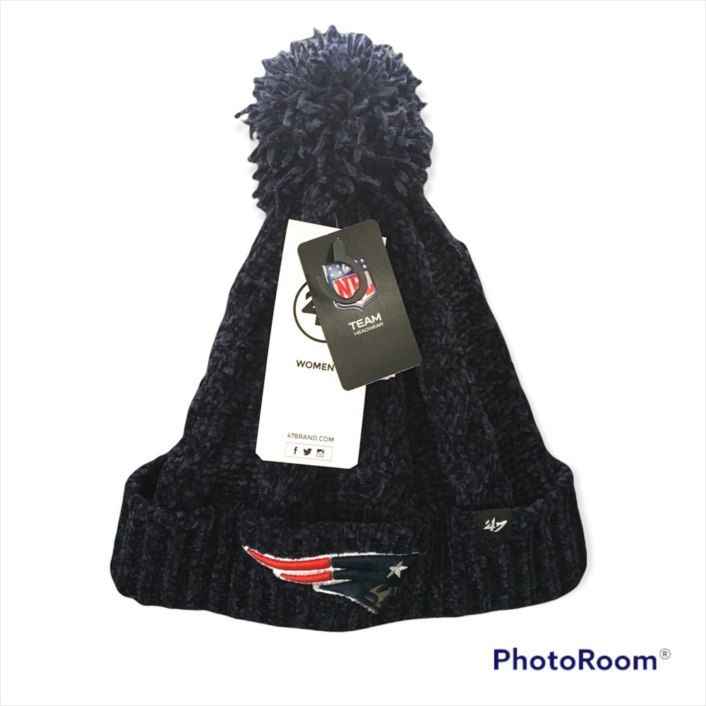 New England Patriots Velour Pom Pom Winter Hat NWT